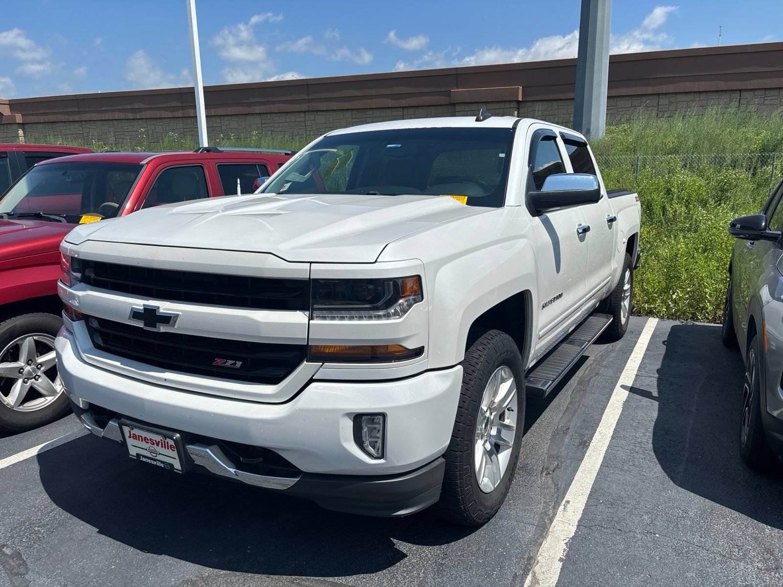 Used 2017 Chevrolet Silverado 1500 LT w/ All Star Edition AWD/4WD image 2