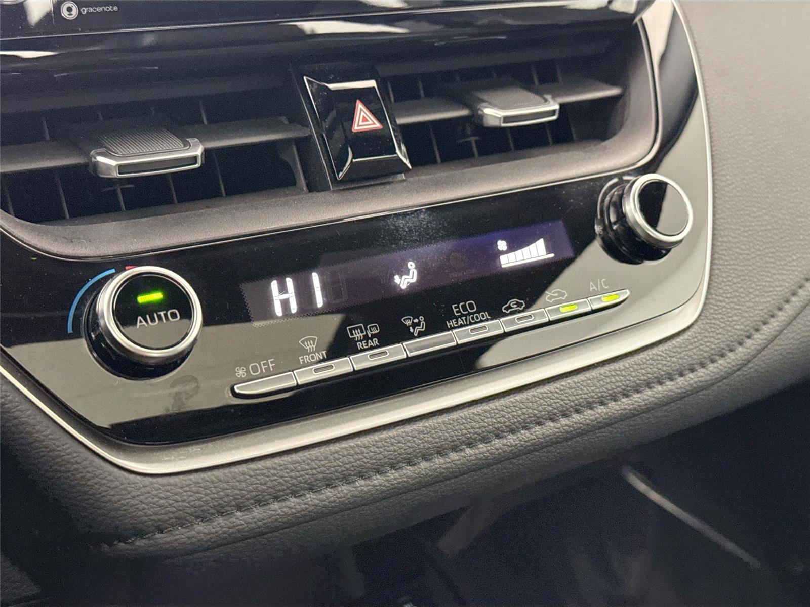 Certified 2021 Toyota Corolla XSE image 25