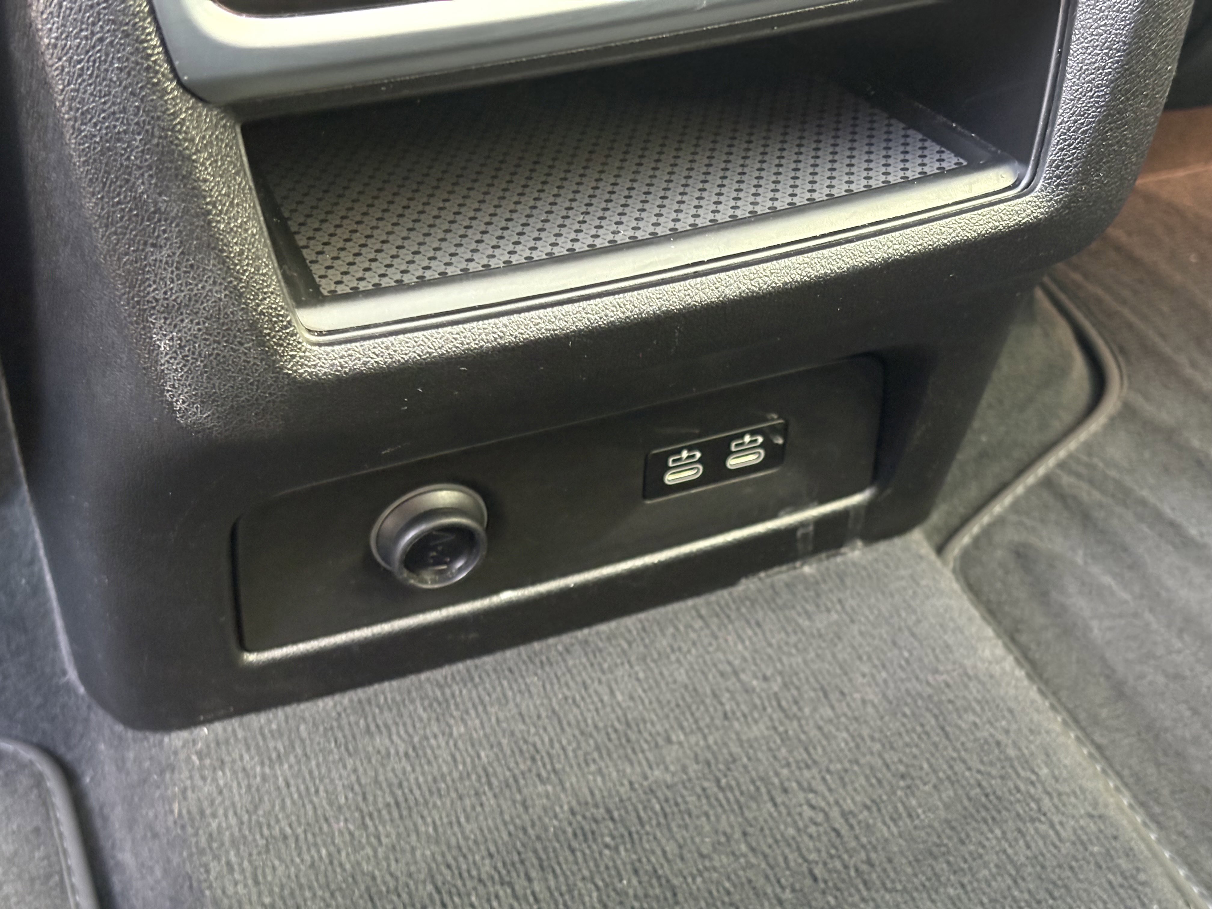 Used 2025 BMW X7 xDrive40i image 16