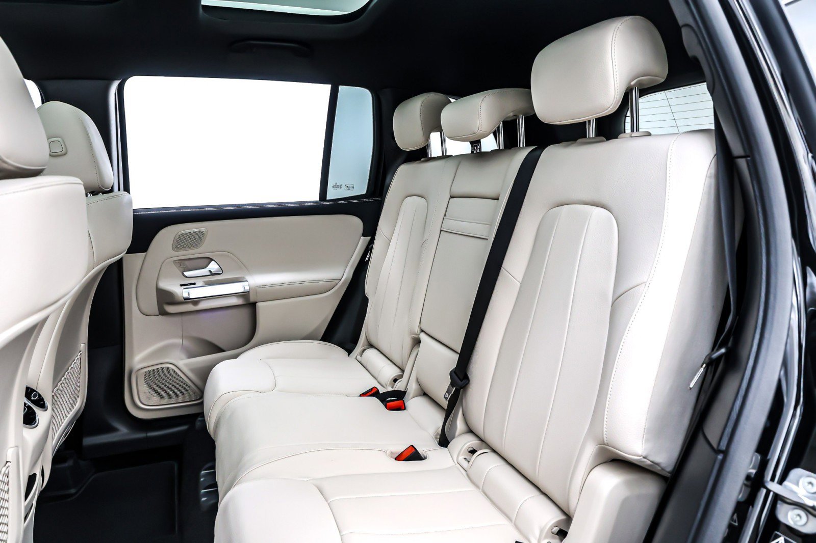 New 2026 Mercedes-Benz GLB 250 image 8