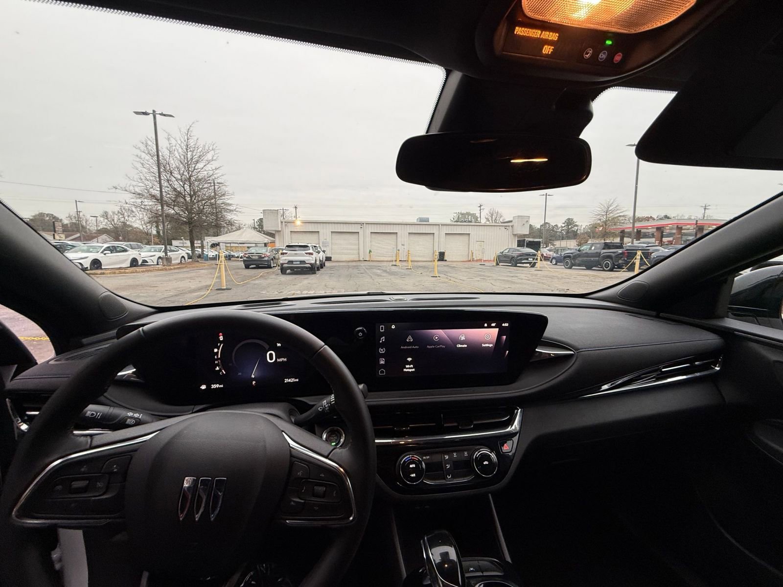 Used 2025 Buick Envista Sport Touring image 33