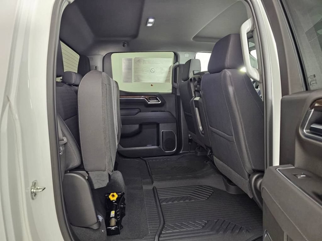 New 2025 Chevrolet Silverado 1500 LT w/ Z71 Off-Road Package AWD/4WD image 13