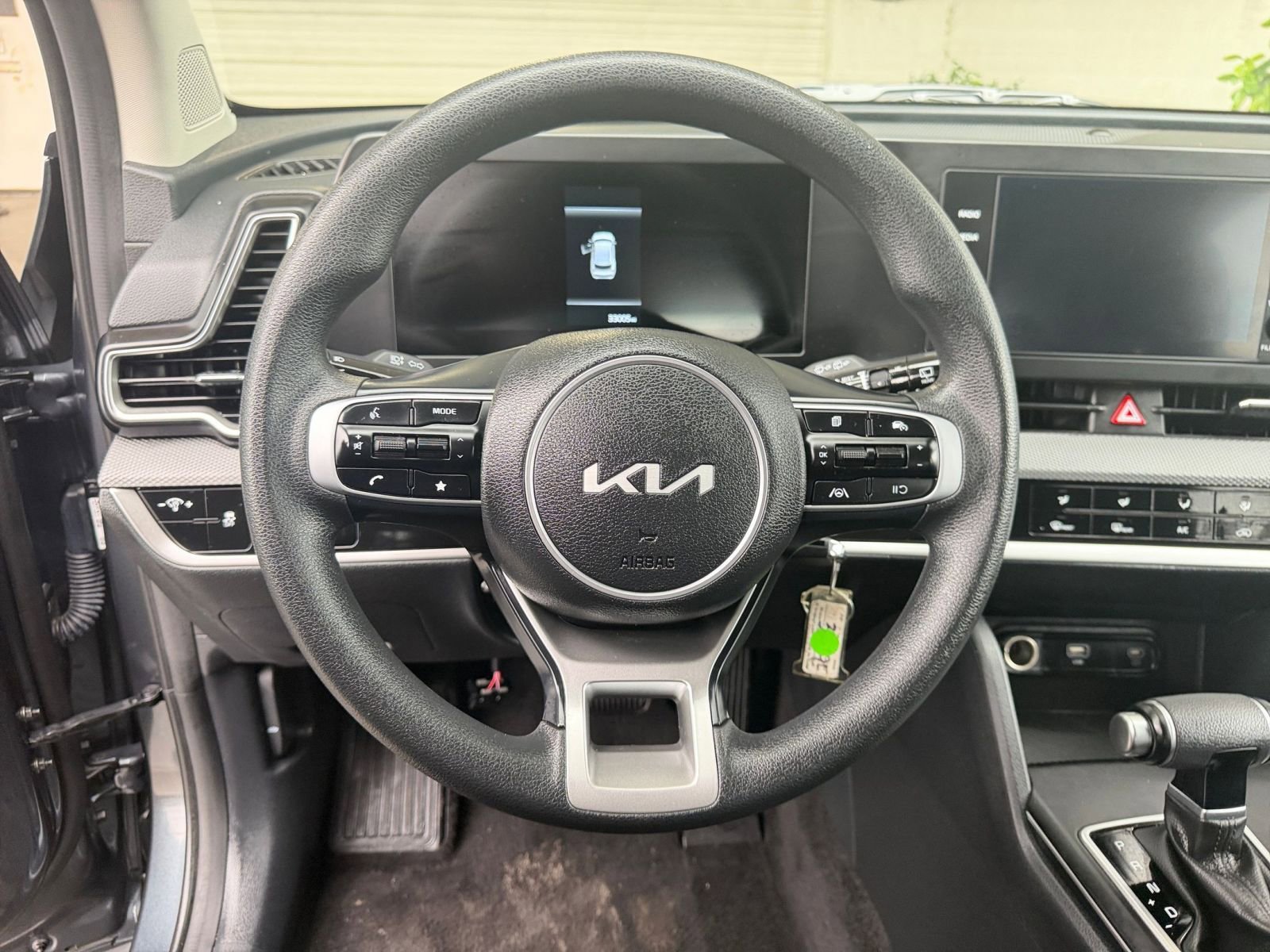 Used 2025 Kia Sportage LX image 28