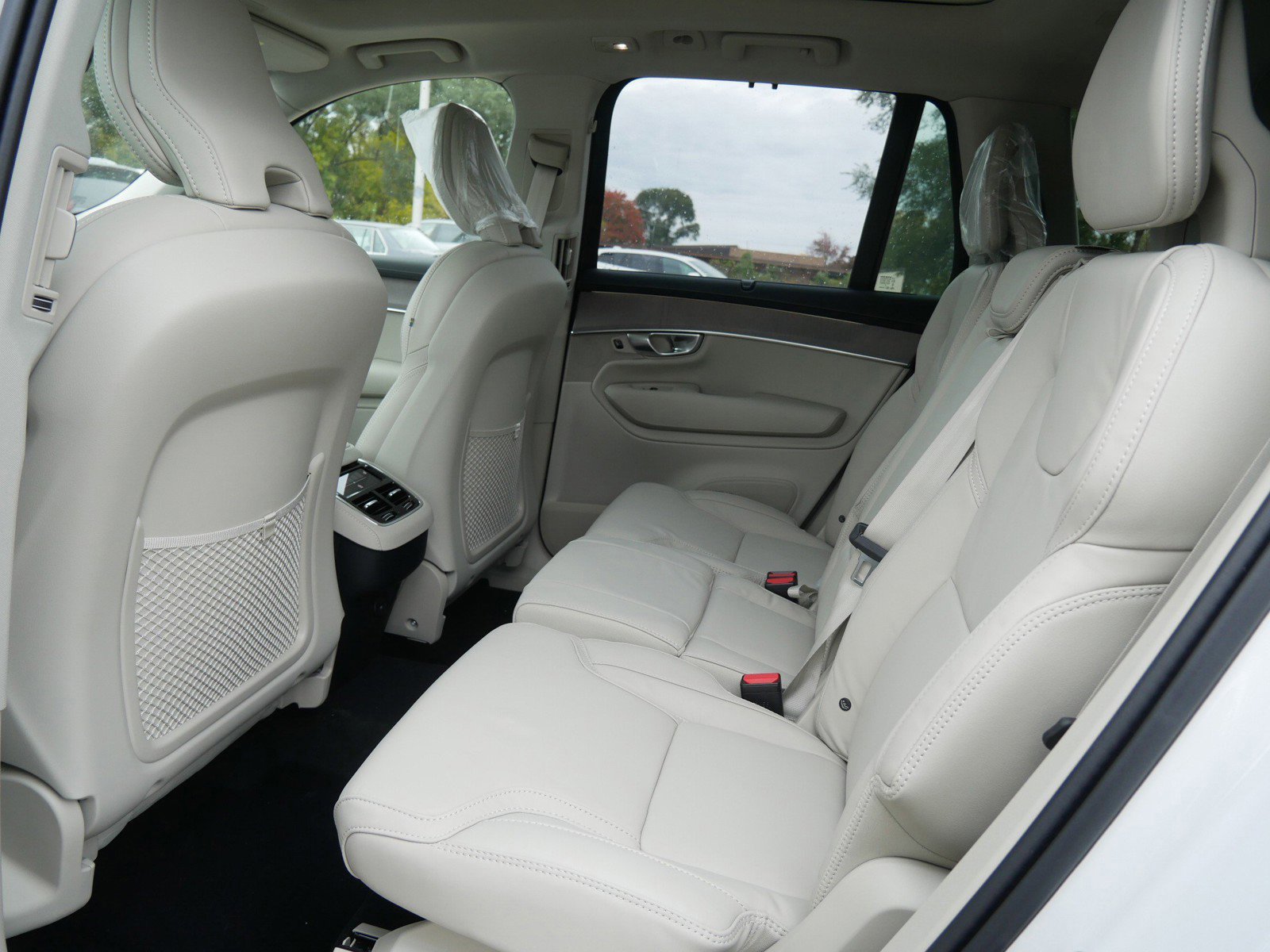 New 2026 Volvo XC90 B6 Ultra image 6