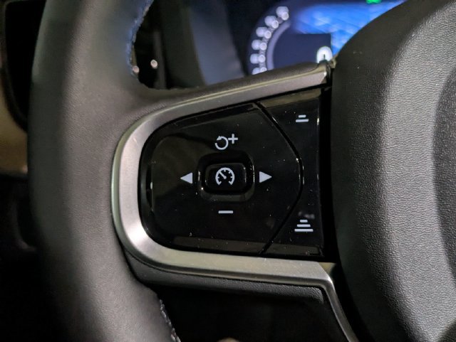 New 2026 Volvo XC60 T8 Core w/ Climate Package AWD/4WD image 18