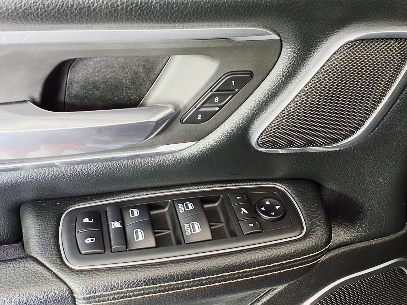 Used 2020 RAM 1500 Laramie AWD/4WD image 14