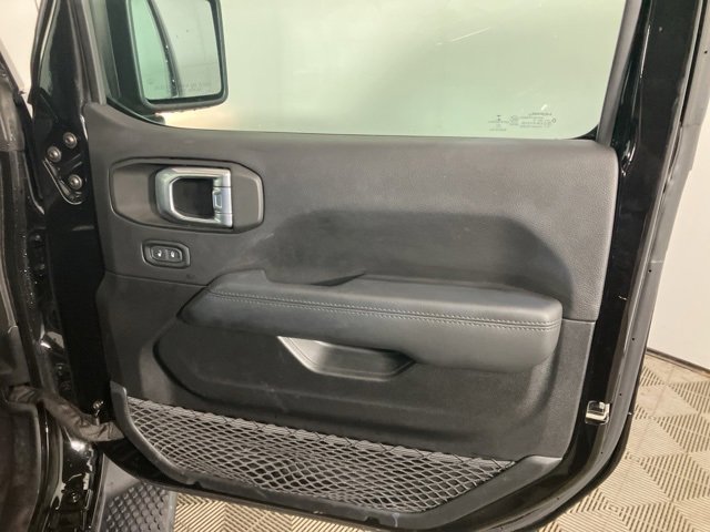 Used 2021 Jeep Wrangler Unlimited Sahara image 17