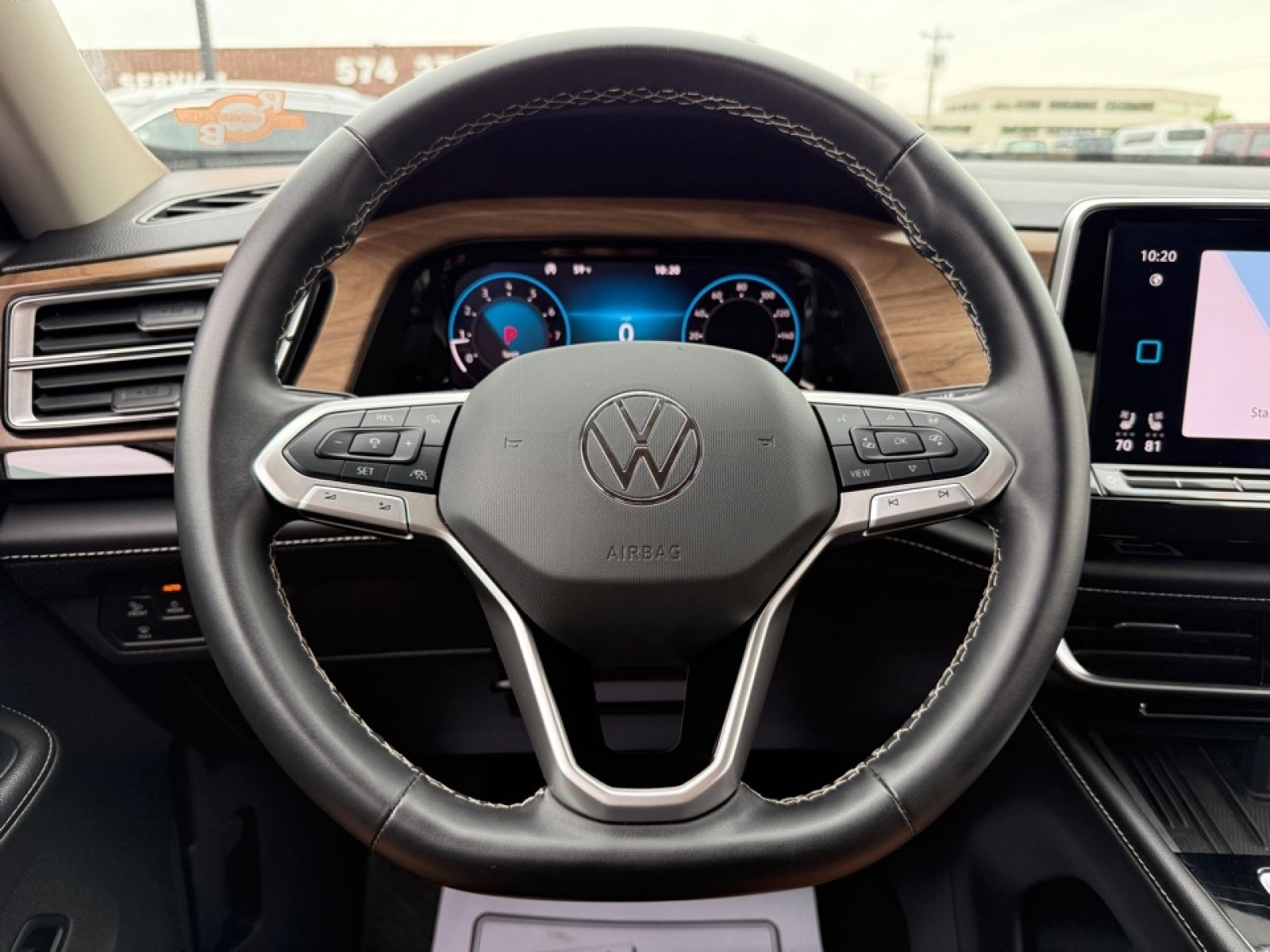 Used 2025 Volkswagen Atlas SE AWD/4WD image 20