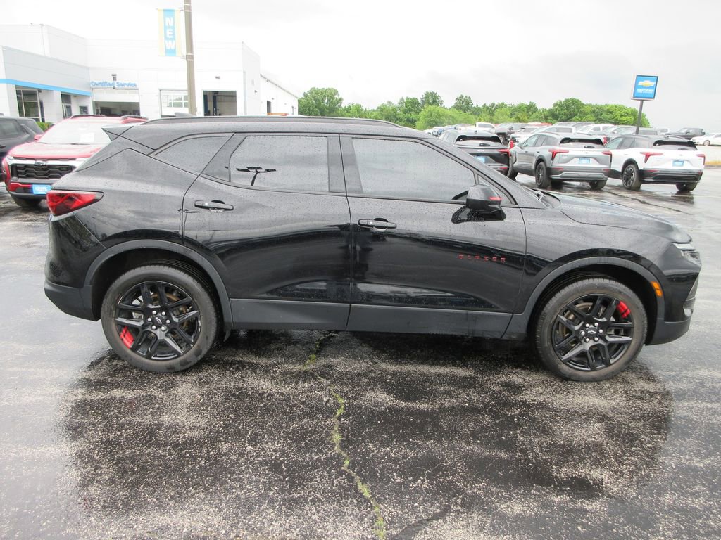 Used 2024 Chevrolet Blazer LT w/ Redline Edition FWD image 6