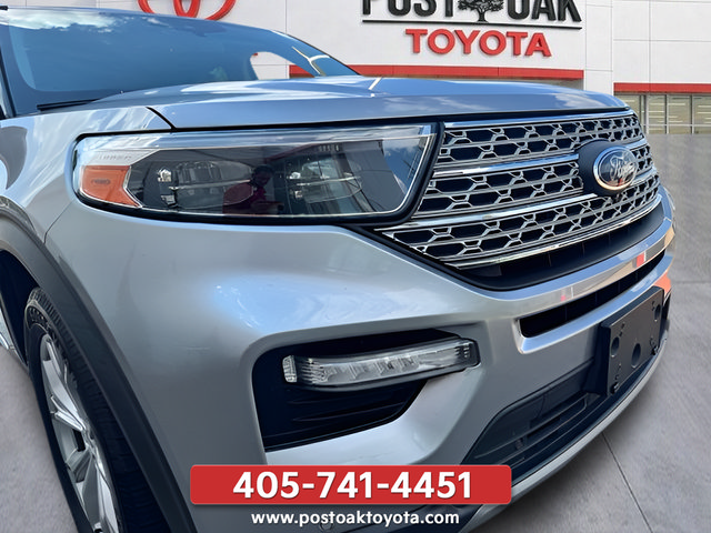 Used 2021 Ford Explorer Limited w/ Equipment Group 301A AWD/4WD image 39