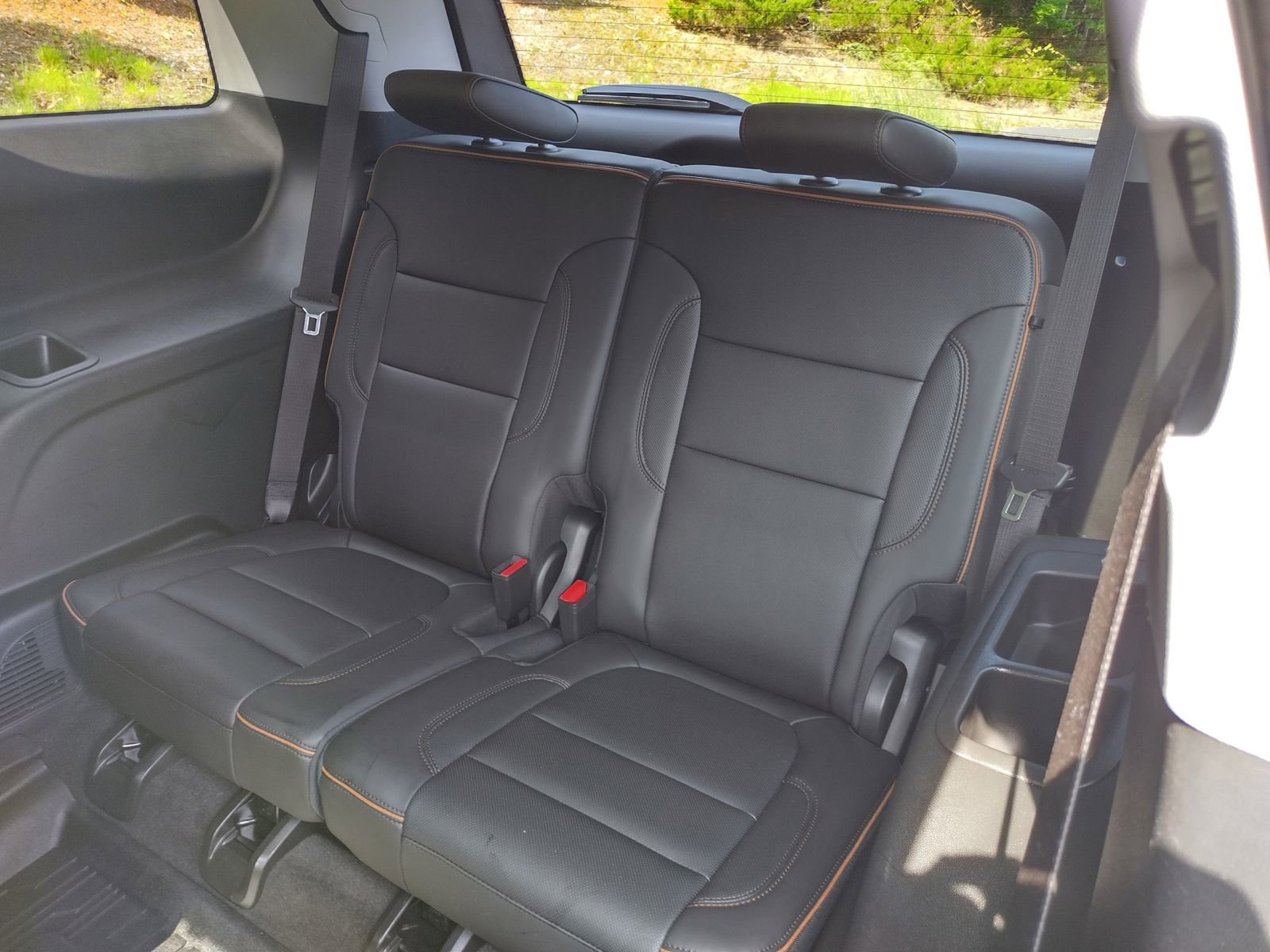 Used 2023 GMC Acadia AT4 w/ Technology Package image 23