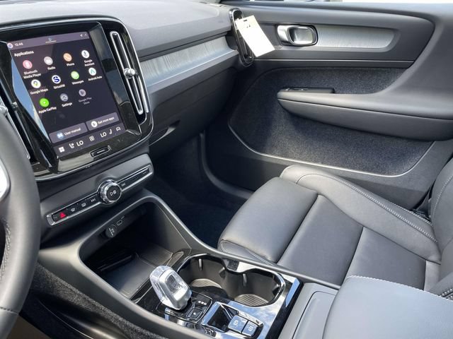 New 2026 Volvo XC40 B5 Plus w/ Climate Package AWD/4WD image 32