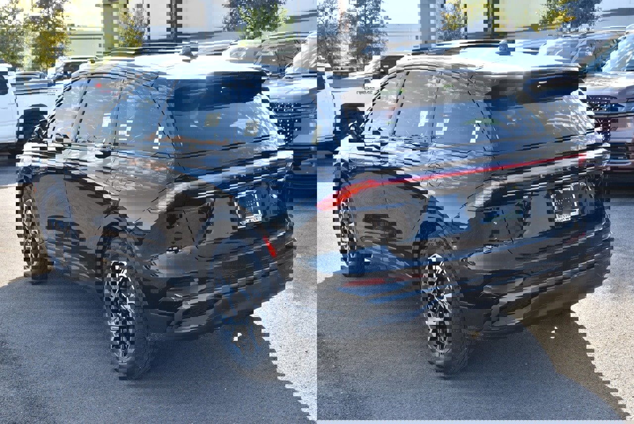 New 2026 Lincoln Nautilus Premier w/ Equipment Group 102A image 9