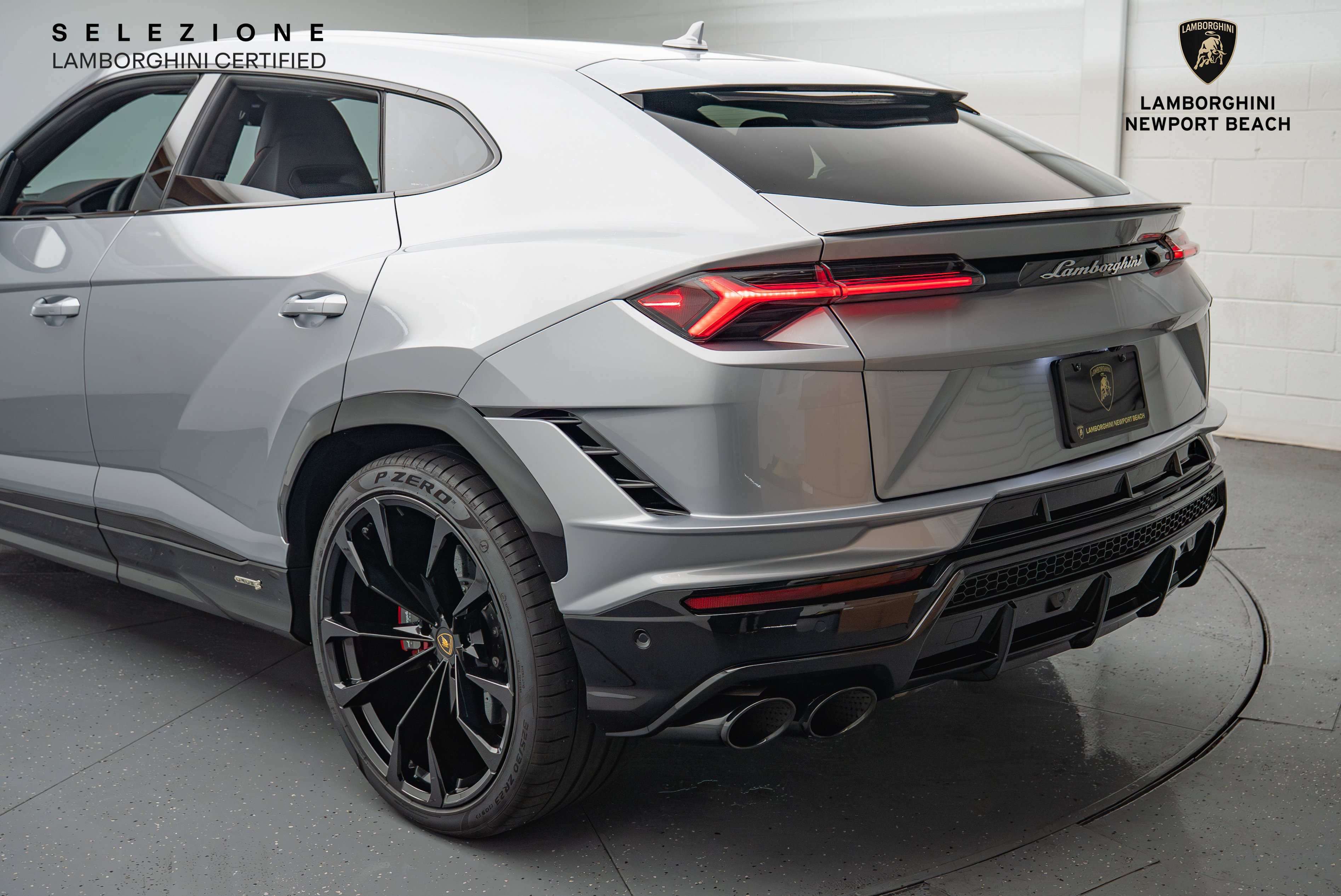 Used 2024 Lamborghini Urus S image 15