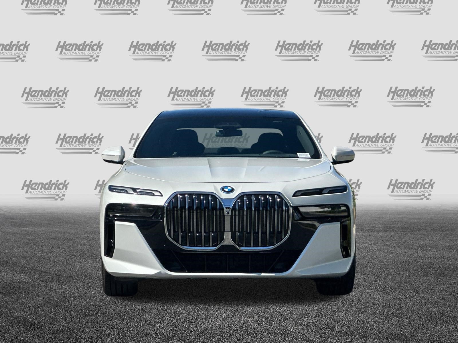 New 2026 BMW 750e xDrive AWD/4WD image 7