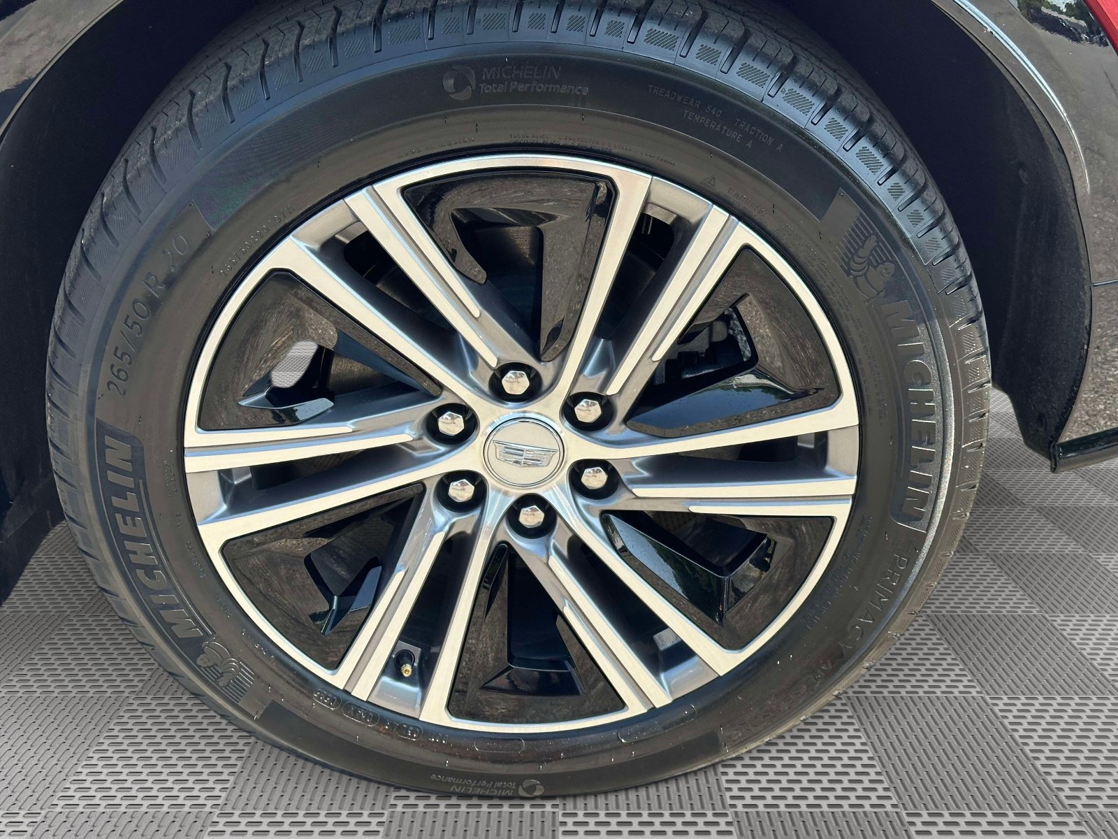 Certified 2025 Cadillac Lyriq Luxury RWD image 34