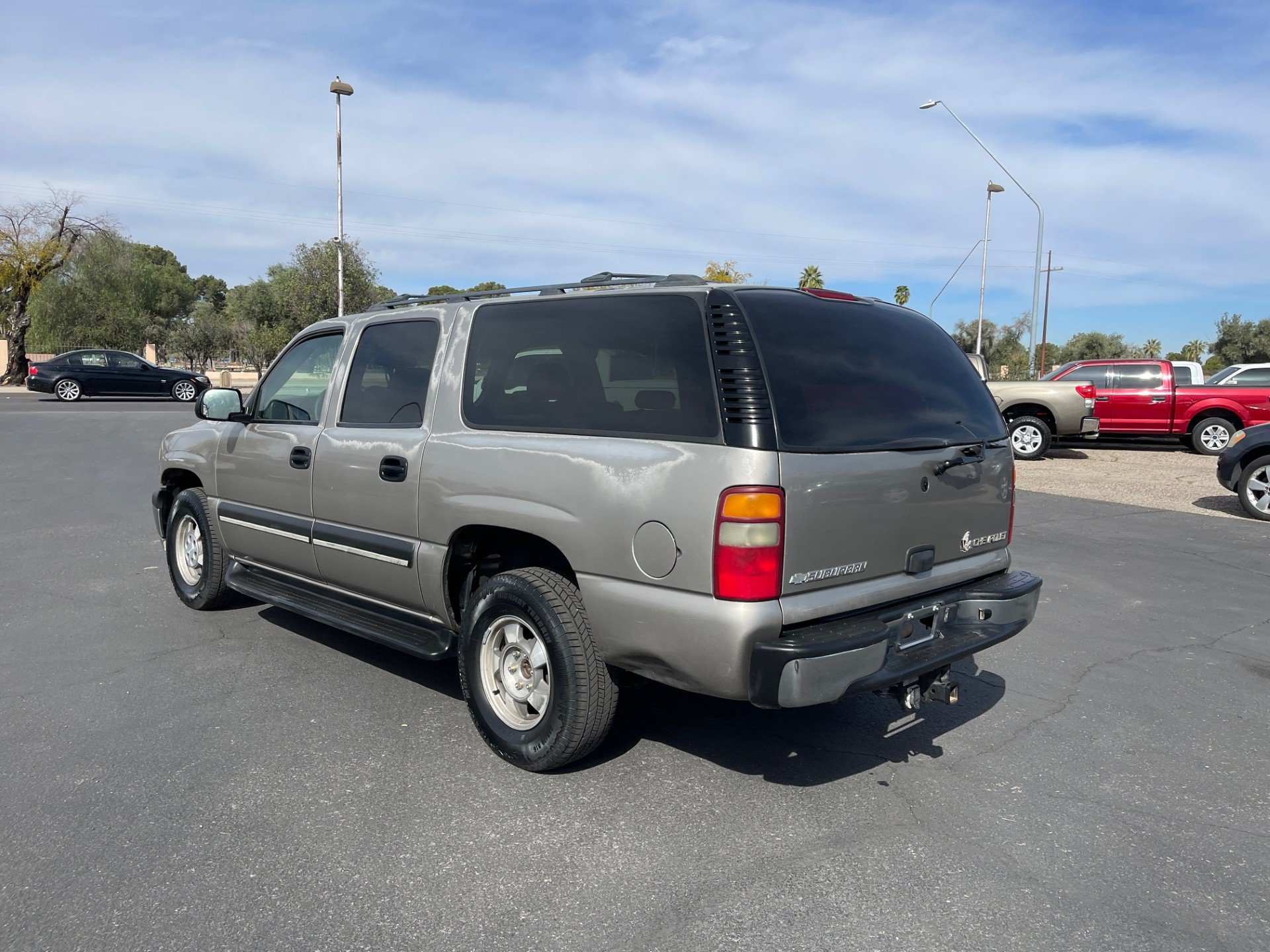 Used 2003 Chevrolet Suburban LS w/ LS Preferred Equipment Group RWD image 3