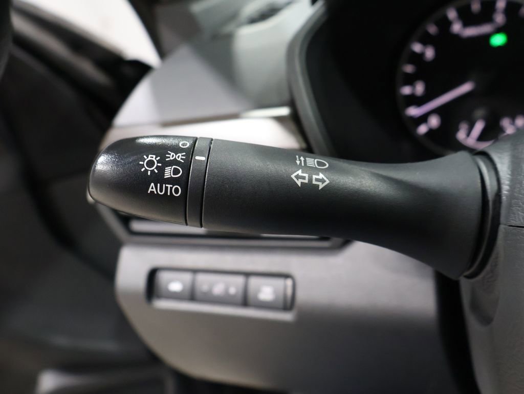 Used 2024 Nissan Altima 2.5 SV image 36