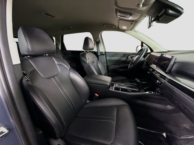 Used 2024 Kia Sorento S image 28