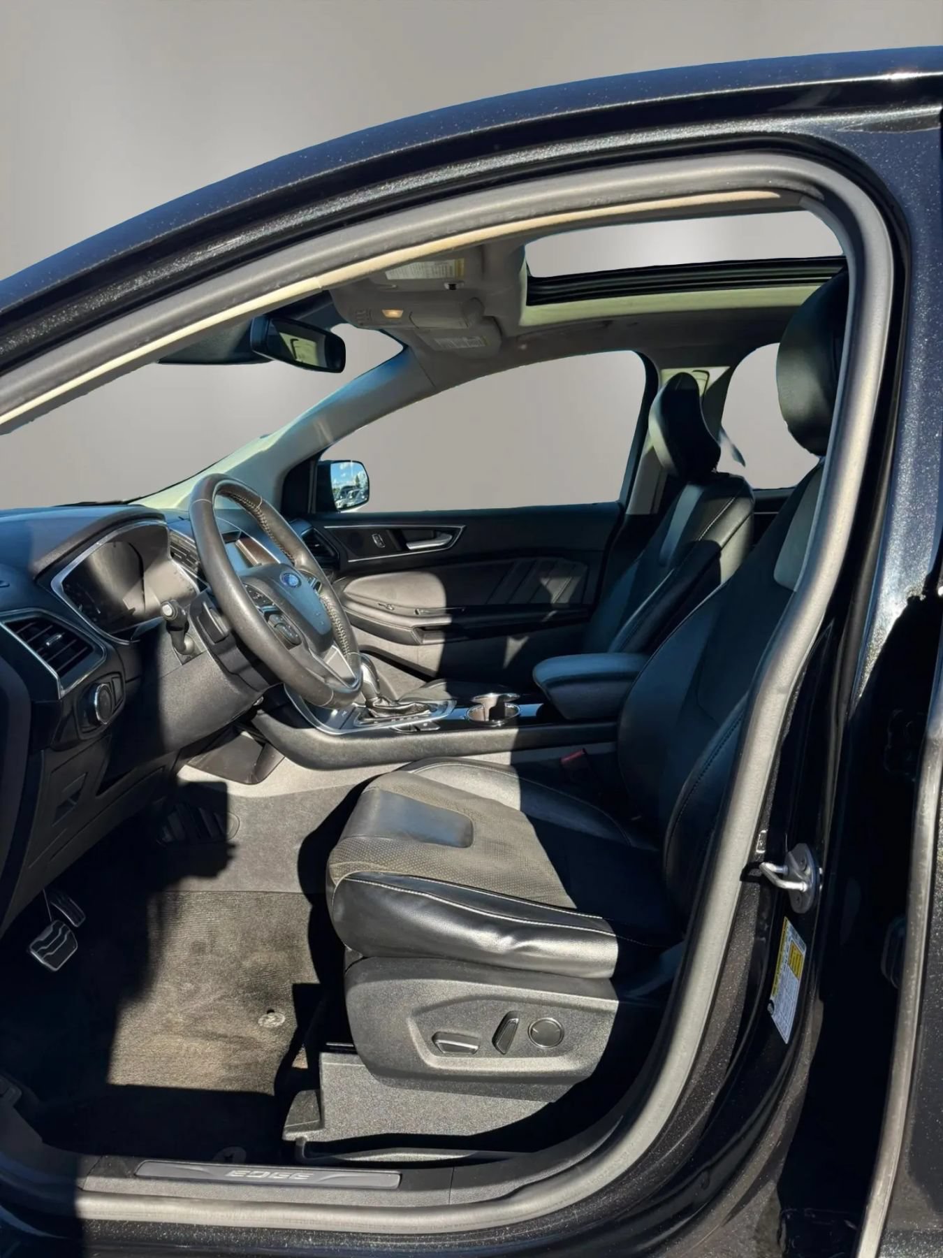 Used 2015 Ford Edge Sport w/ Equipment Group 401A FWD image 31