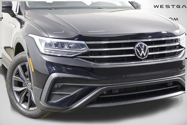 Used 2023 Volkswagen Tiguan SE FWD image 42
