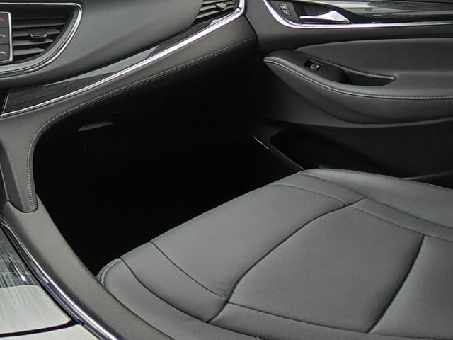 Used 2024 Buick Enclave Essence w/ Experience Buick Package FWD image 29