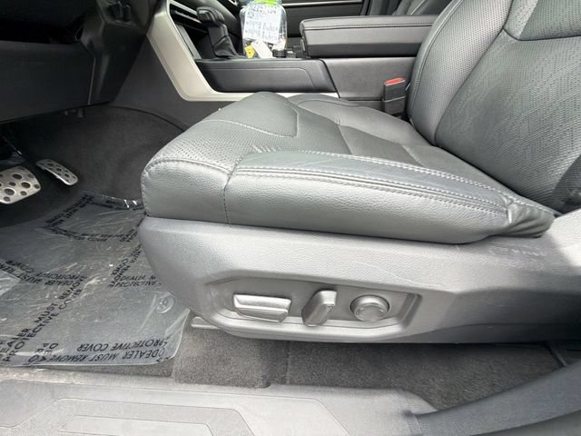 Used 2023 Toyota Sequoia SR5 w/ SR5 Premium Package AWD/4WD image 12