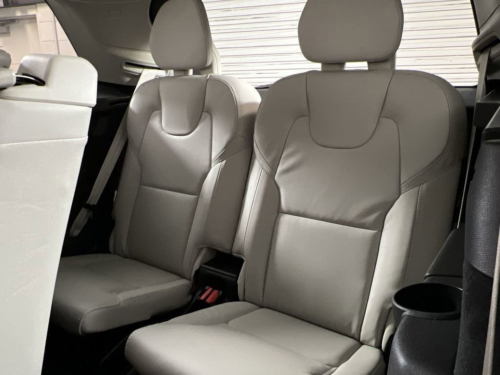 New 2026 Volvo XC90 B6 Ultra w/ Protection Package image 24