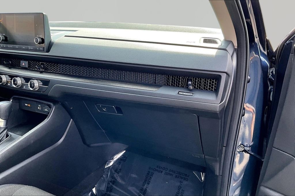 Certified 2025 Honda CR-V LX image 18