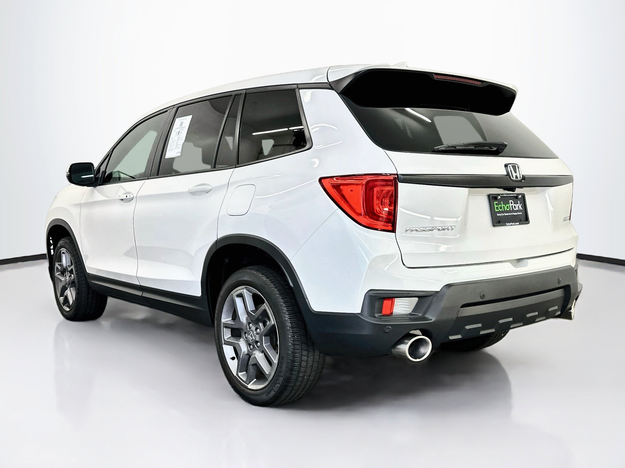 Used 2023 Honda Passport EX-L image 5