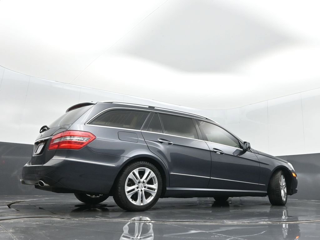Used 2011 Mercedes-Benz E 350 4MATIC Wagon image 34
