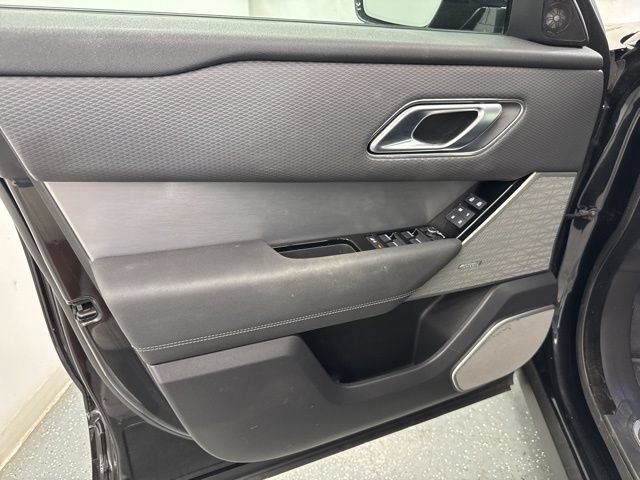 Used 2023 Land Rover Range Rover Velar HST AWD/4WD image 19