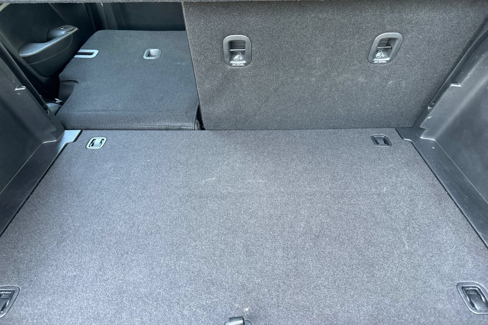 Used 2025 Hyundai Venue SEL FWD image 15