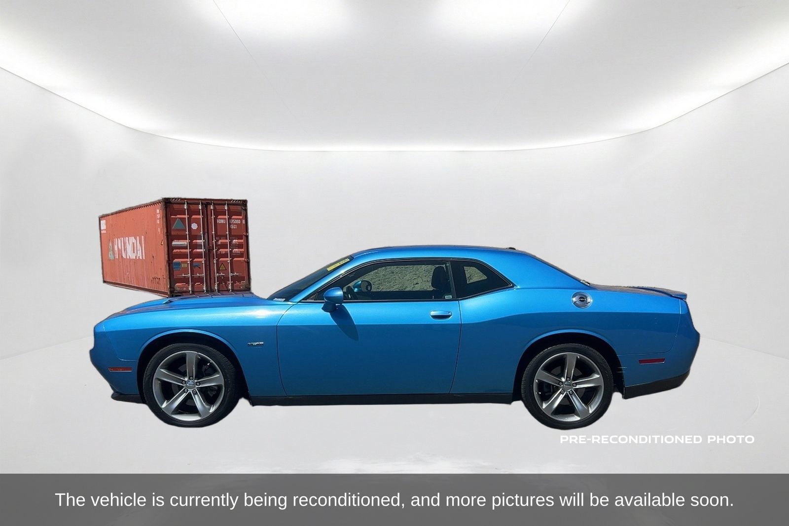 Used 2015 Dodge Challenger R/T w/ Quick Order Package 28B R/T RWD image 9