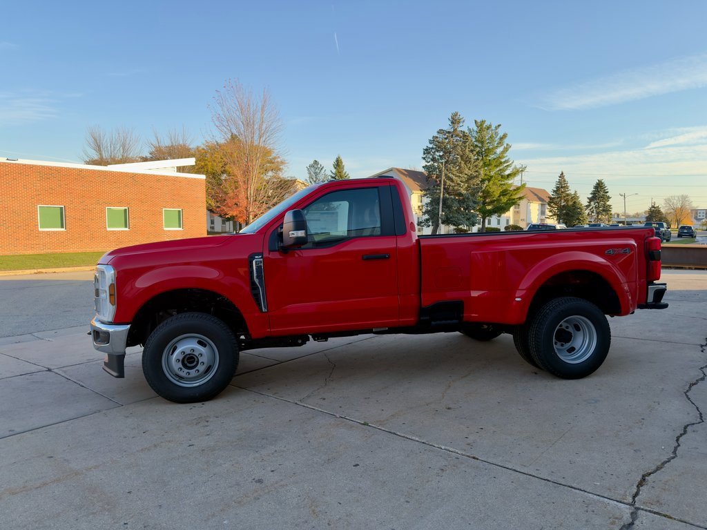 New 2026 Ford F350 XLT w/ 360-Degree Camera Package image 5