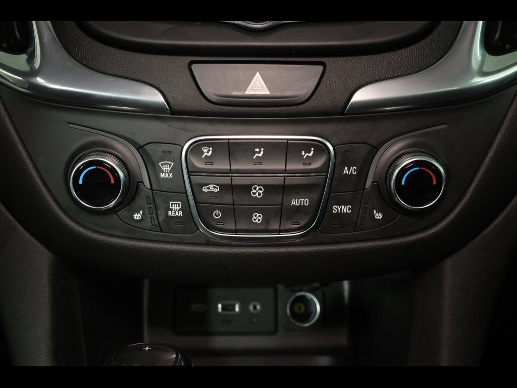 Used 2021 Chevrolet Equinox LT FWD image 21