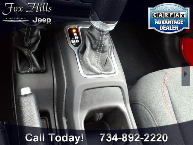 Certified 2025 Jeep Wrangler Unlimited Rubicon w/ Convenience Group AWD/4WD image 23