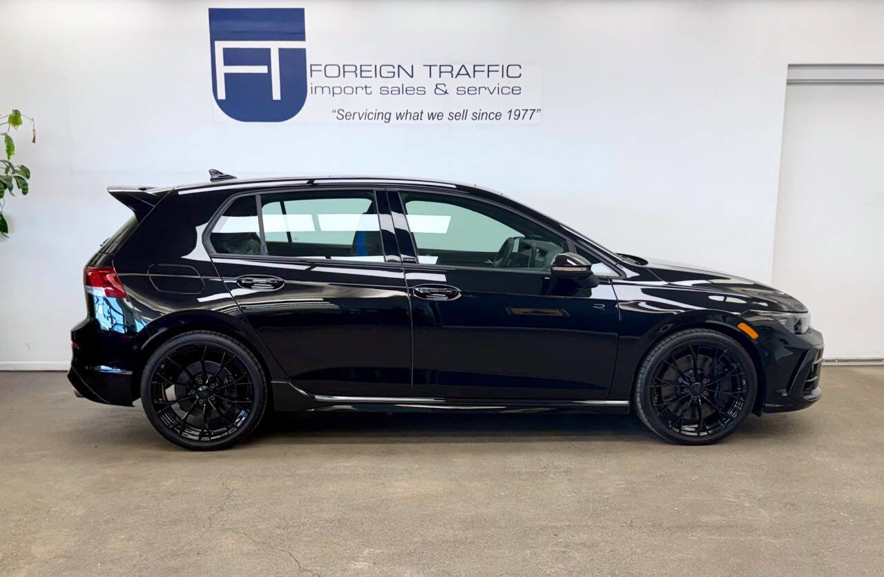 Used 2025 Volkswagen Golf R Black Edition image 13