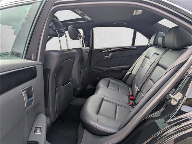 Used 2010 Mercedes-Benz E 350 Sedan image 19