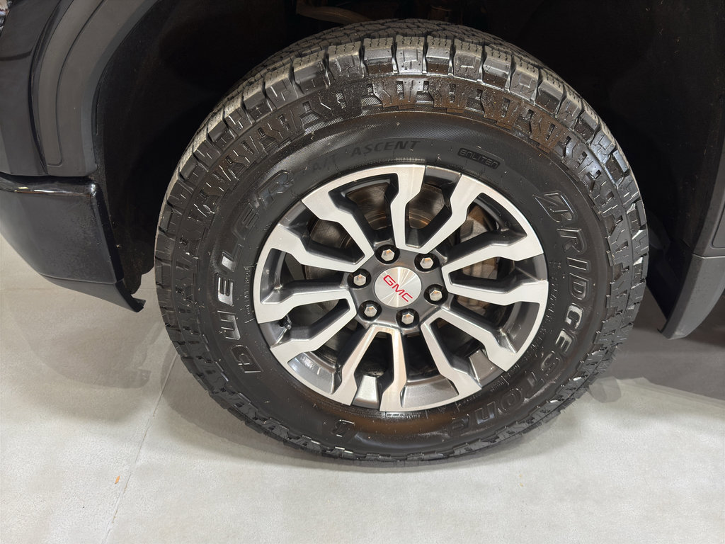 Certified 2021 GMC Sierra 1500 AT4 w/ AT4 Preferred Package image 9