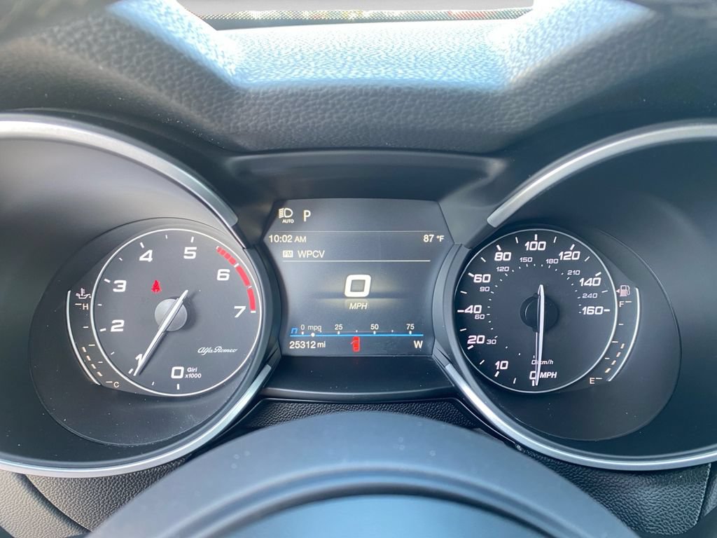 Used 2023 Alfa Romeo Stelvio Sprint RWD image 23