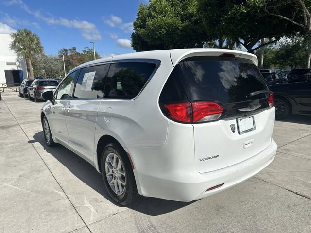 Used 2023 Chrysler Voyager LX FWD image 40