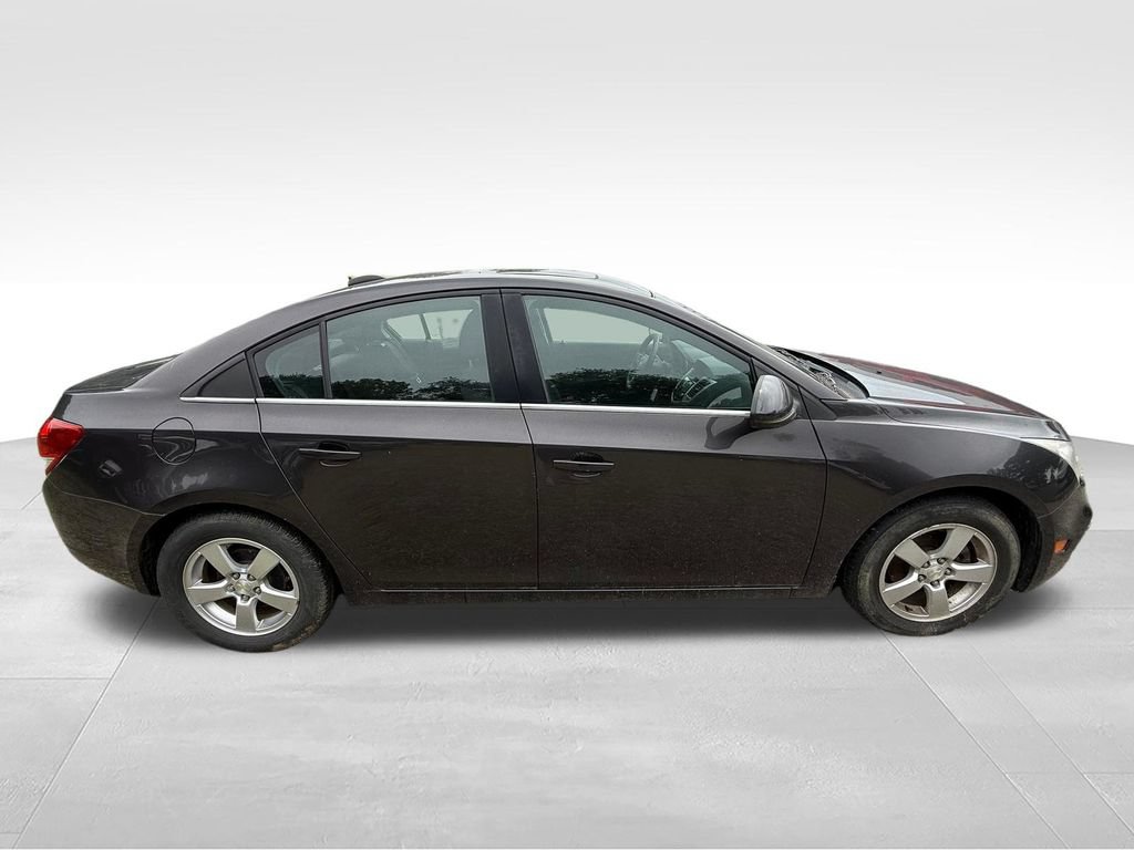 Used 2015 Chevrolet Cruze LT w/ Sun And Sound Package FWD image 7
