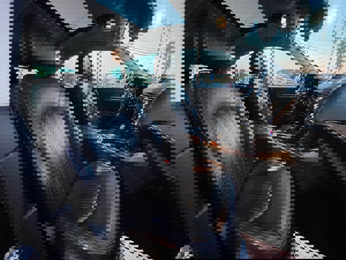 Used 2017 Maserati Levante w/ Sport Package image 13