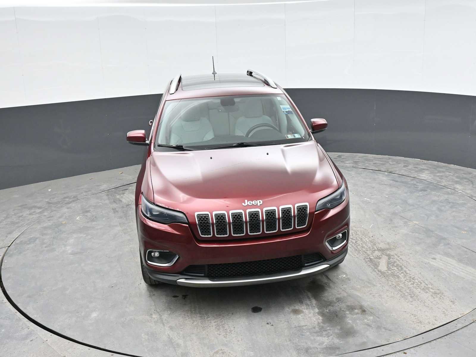 Used 2019 Jeep Cherokee Limited AWD/4WD image 17