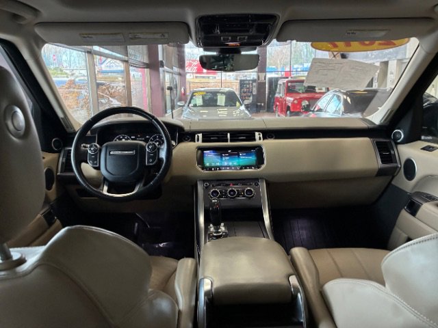 Used 2017 Land Rover Range Rover Sport HSE image 31