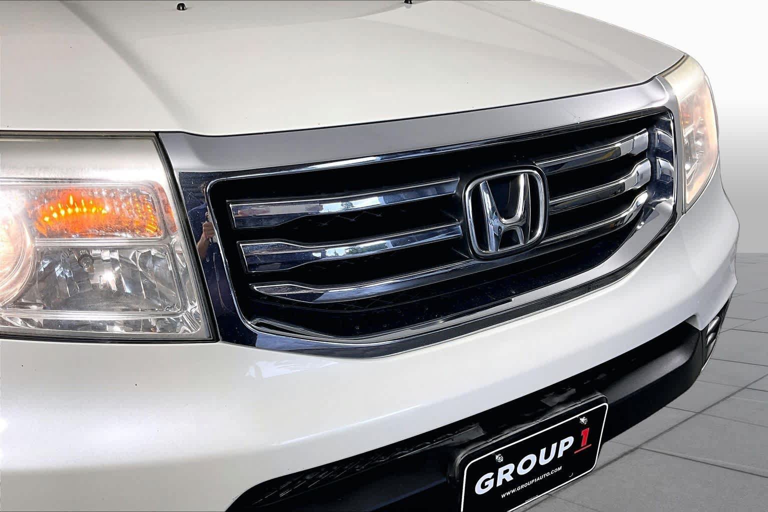 Used 2014 Honda Pilot Touring image 29
