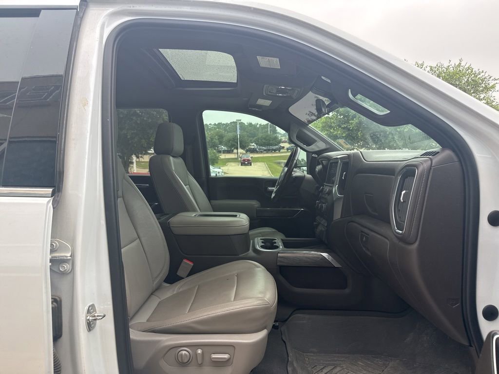Used 2020 Chevrolet Silverado 2500 LTZ w/ LTZ Premium Package AWD/4WD image 12