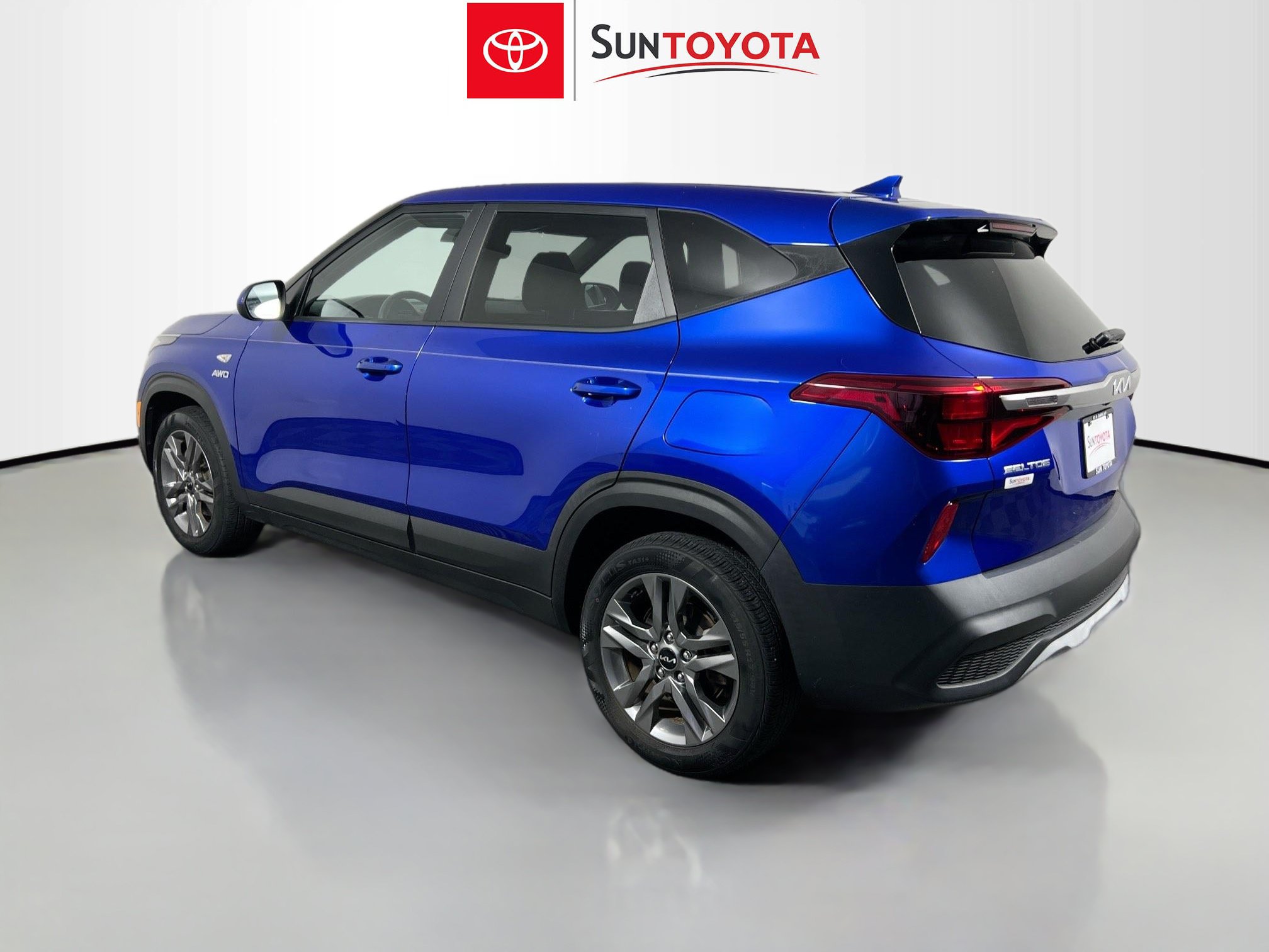 Used 2023 Kia Seltos LX AWD/4WD image 6