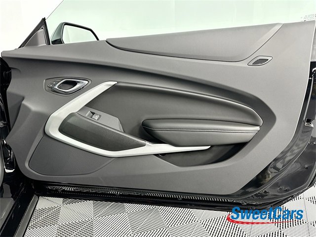 Used 2023 Chevrolet Camaro SS image 34